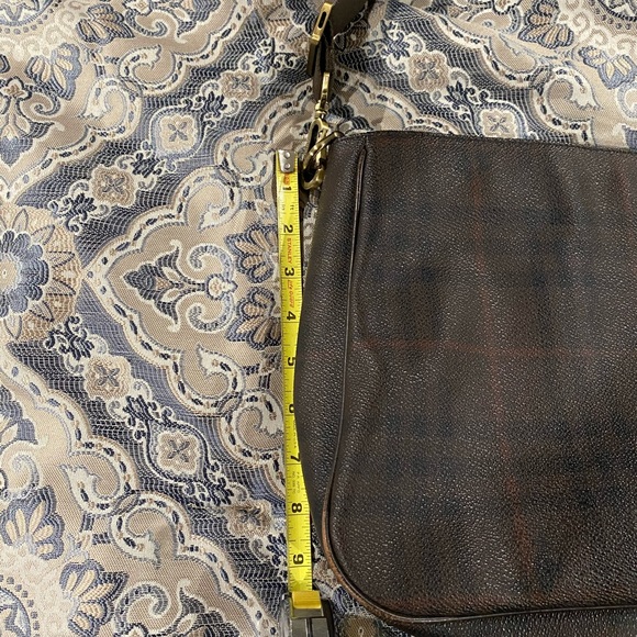 Burberry coated canvas shoulder handbag. - Picture 9 of 17